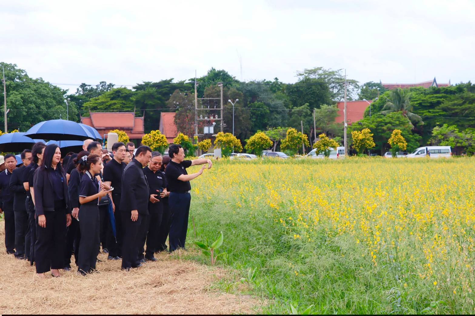 title - เลขาธิการสำนักงานการปฏิรูปที่ดินเพื่อเกษตรกรรม ให้การต้อนรับ ดร. ฉู ตงหยู (Qu Dongyu) นักการทูตและนักวิชาการชาวจีน ดำรงตำแหน่ง ผู้อำนวยการใหญ่องค์การอาหารและเกษตรแห่งสหประชาชาติ (FAO) พร้อมด้วยคณะผู้แทน FAO ในโอกาสเดินทางมาเยือนประเทศไทย ณ ศูนย์ส่งเสริมและพัฒนาอาชีพเสริมนอกภาคการเกษตร